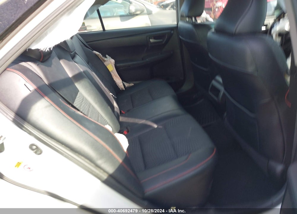 2015 TOYOTA CAMRY SE VIN: 4T1BF1FKXFU035499