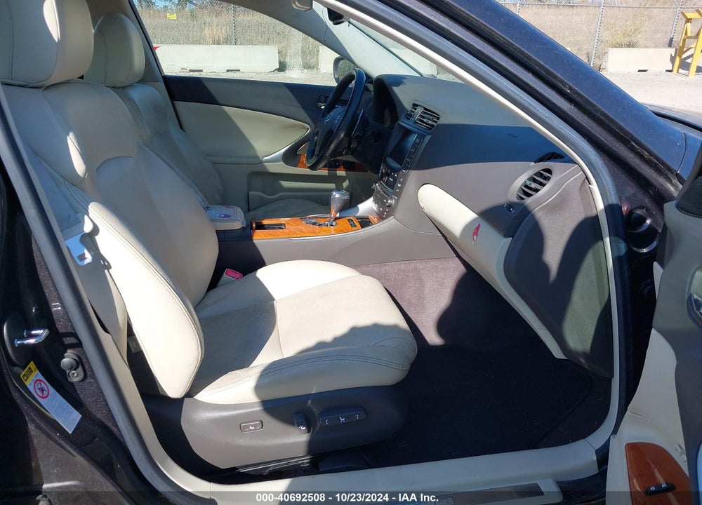 2009 LEXUS IS 250 VIN: JTHCK262392030783