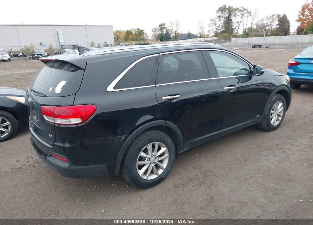 2016 KIA SORENTO 2.4L LX VIN: 5XYPGDA31GG043616