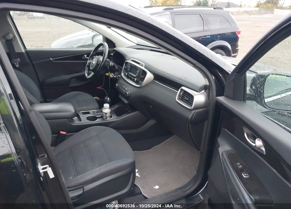 2016 KIA SORENTO 2.4L LX VIN: 5XYPGDA31GG043616
