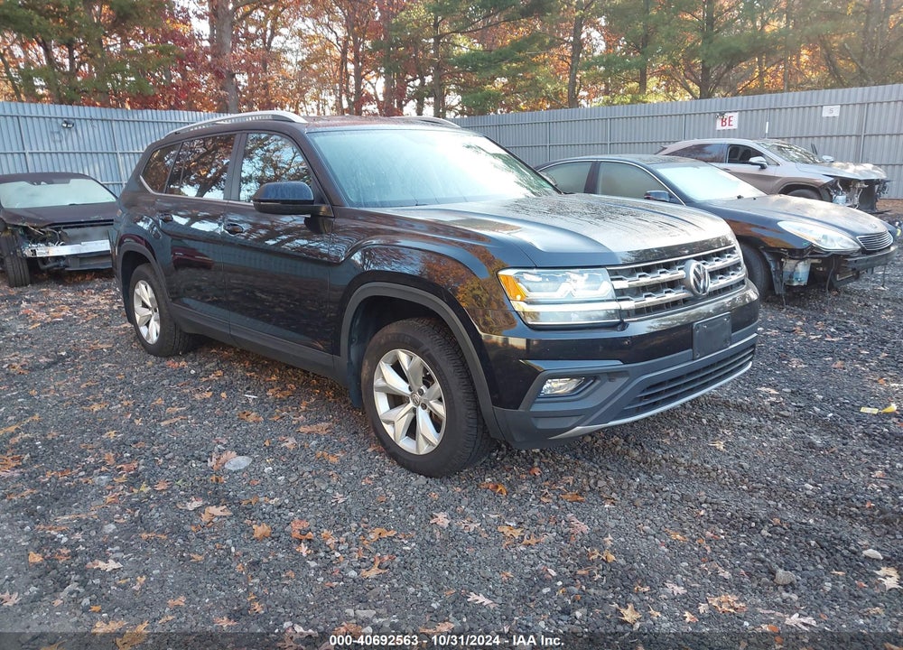 2018 VOLKSWAGEN ATLAS 3.6L V6 SE VIN: 1V2KR2CA7JC581011