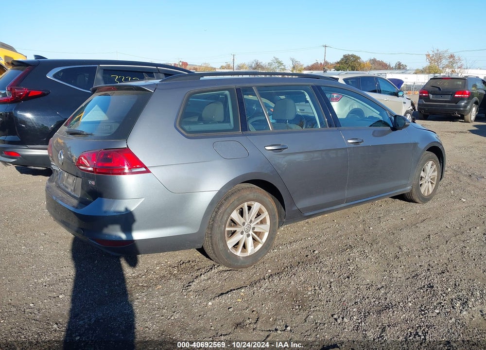 2016 VOLKSWAGEN GOLF SPORTWAGEN TSI S 4-DOOR VIN: 3VWC17AU6GM508448