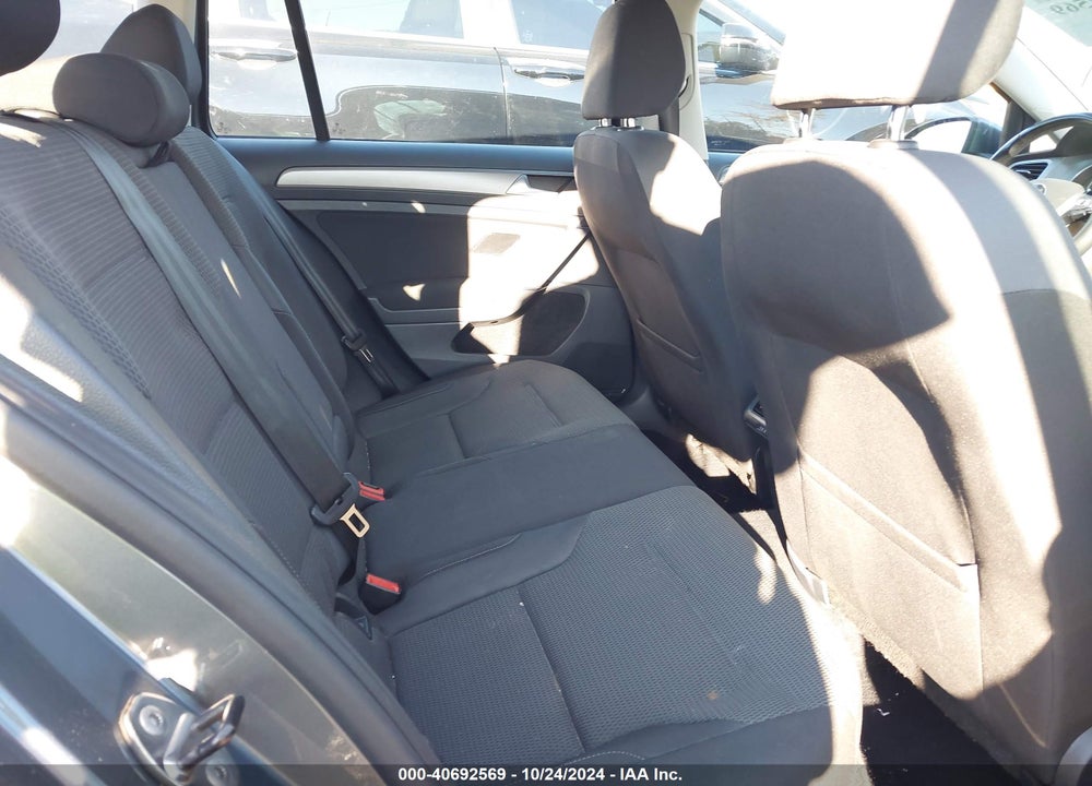 2016 VOLKSWAGEN GOLF SPORTWAGEN TSI S 4-DOOR VIN: 3VWC17AU6GM508448