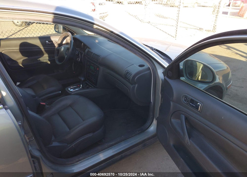 2005 VOLKSWAGEN PASSAT GLS 1.8T VIN: WVWAD63B05P031157