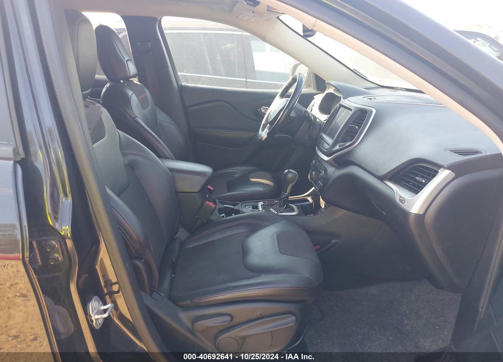 2015 JEEP CHEROKEE TRAILHAWK VIN: 1C4PJMBB6FW660454