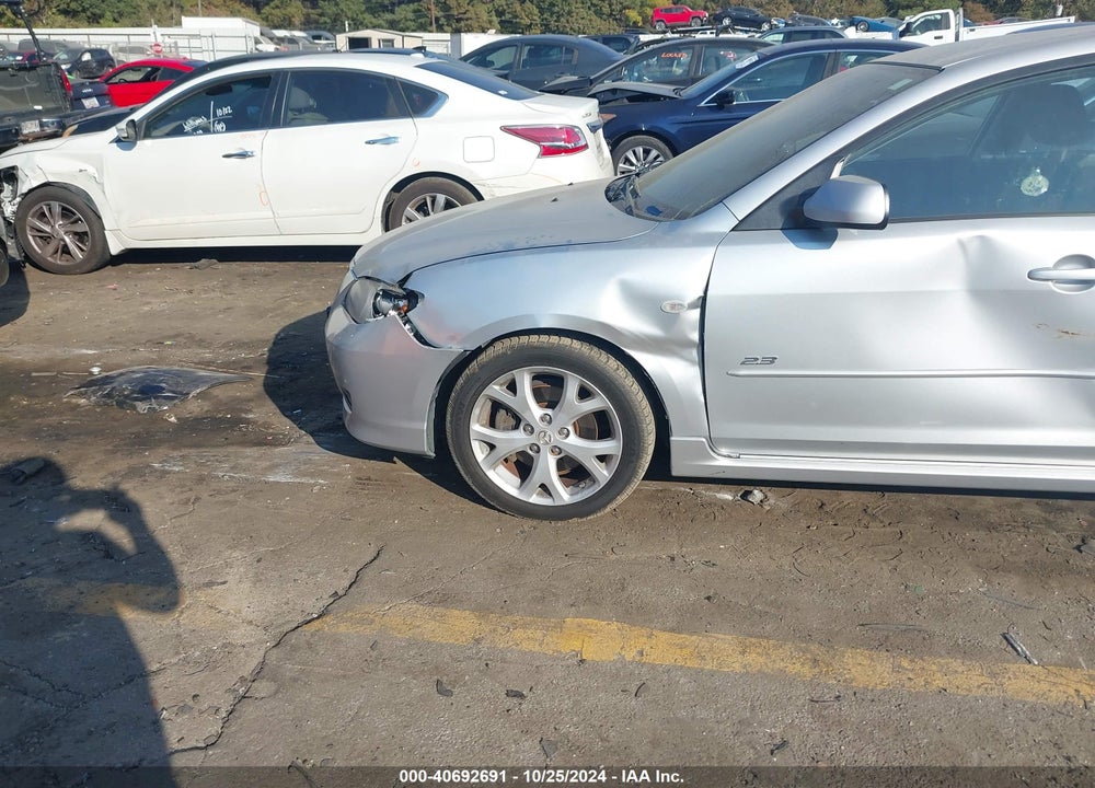 2008 MAZDA 3 S TOURING VIN: JM1BK324881808056