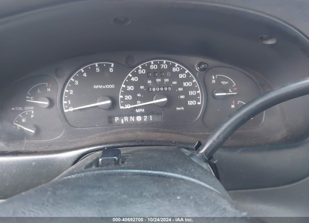 2001 FORD RANGER XL/XLT VIN: 1FTYR10C61TA08306