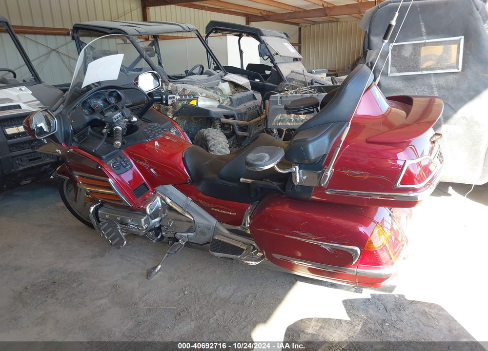 2001 HONDA GL1800 VIN: 1HFSC47051A000154