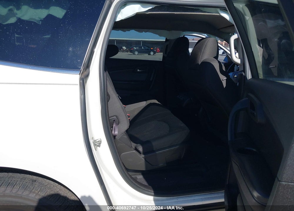 2011 CHEVROLET TRAVERSE 1LT VIN: 1GNKVGED2BJ230156