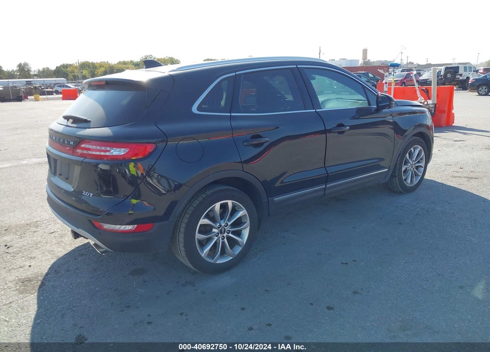 2017 LINCOLN MKC SELECT VIN: 5LMCJ2C9XHUL02330