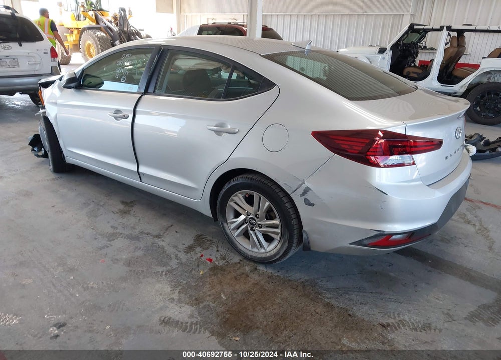 2020 HYUNDAI ELANTRA SEL VIN: 5NPD84LF4LH540654