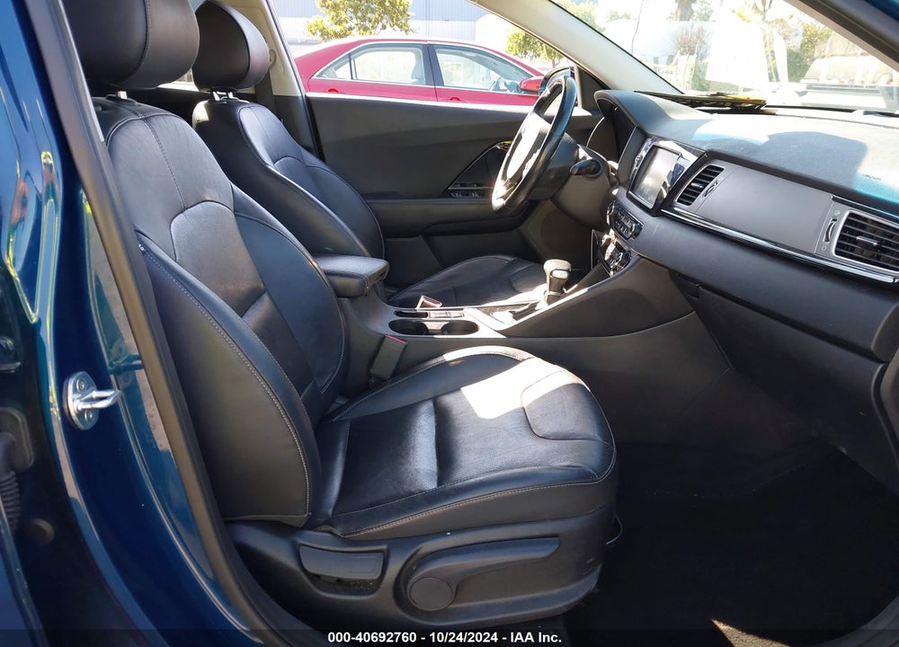 2019 KIA NIRO EX VIN: KNDCE3LC2K5231915