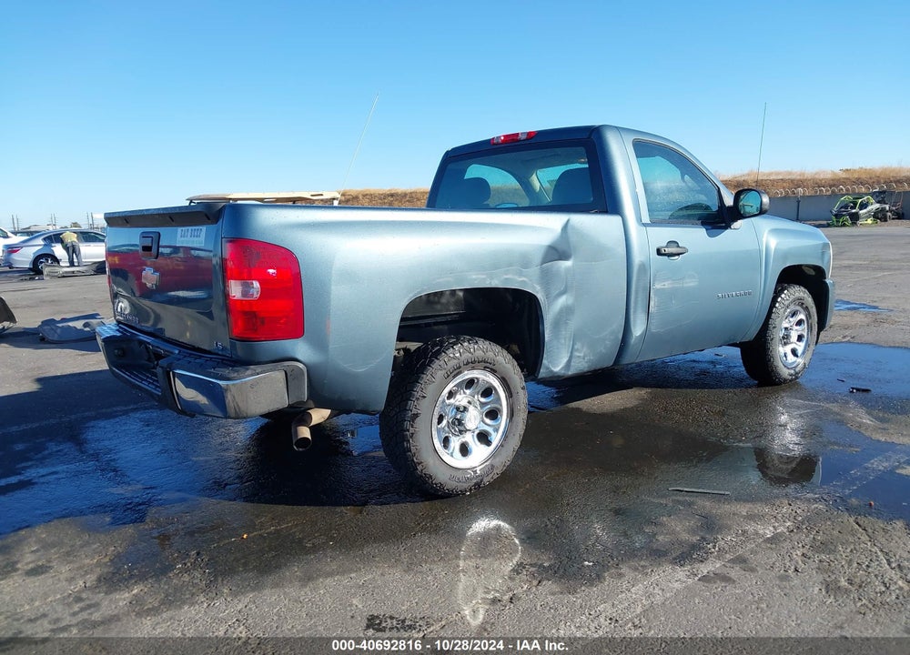 2011 CHEVROLET SILVERADO 1500 WORK TRUCK VIN: 1GCNCPEA3BZ121174