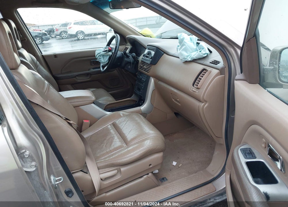 2004 HONDA PILOT EX-L VIN: 2HKYF18694H548779