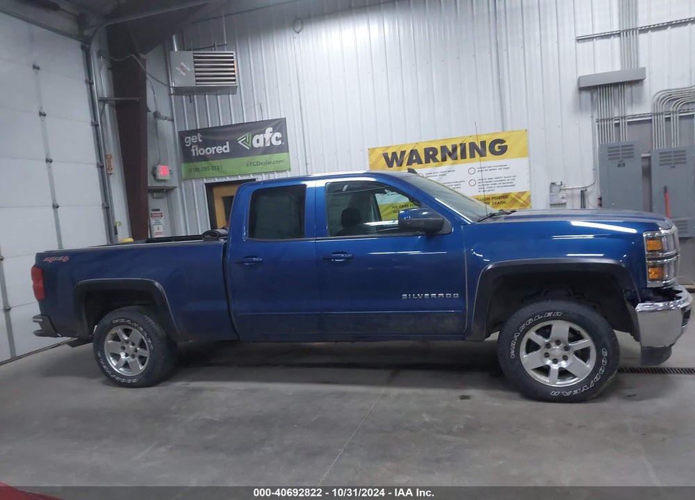 2015 CHEVROLET SILVERADO 1500 1LT VIN: 1GCVKREC2FZ180951