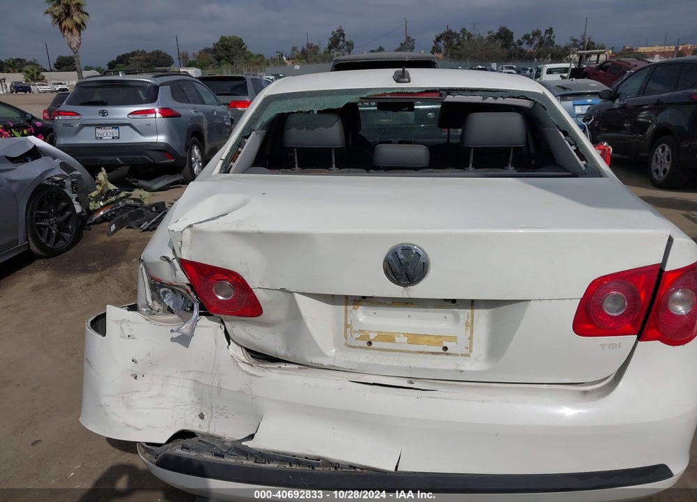 2005 VOLKSWAGEN JETTA TDI VIN: 3VWST71K45M635944