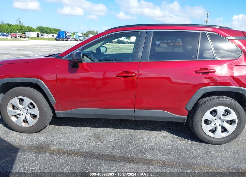 2021 TOYOTA RAV4 LE VIN: JTMH1RFV5MD068204