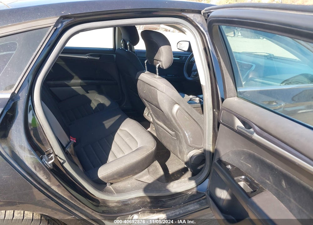 2013 FORD FUSION SE VIN: 3FA6P0H73DR235866