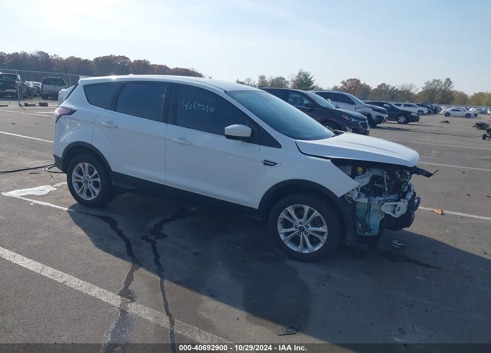 2017 FORD ESCAPE SE VIN: 1FMCU9GD6HUE10185