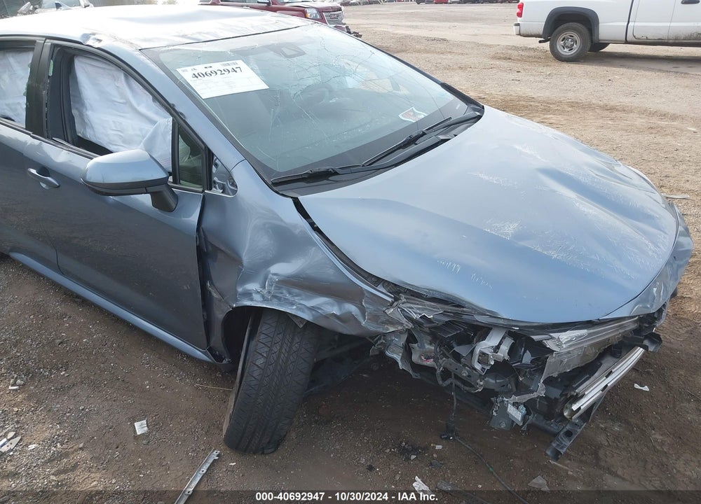 2021 TOYOTA COROLLA LE VIN: JTDEPMAE9MJ121600