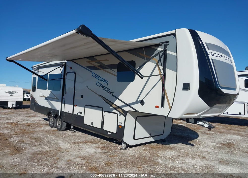 2022 CEDAR CREEK OTHER VIN: 4X4FCRG21NS228544