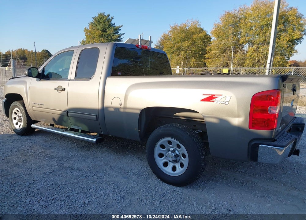 2013 CHEVROLET SILVERADO 1500 LT VIN: 1GCRKSE71DZ229498