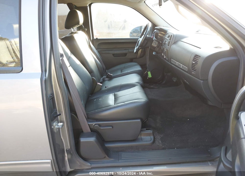 2013 CHEVROLET SILVERADO 1500 LT VIN: 1GCRKSE71DZ229498