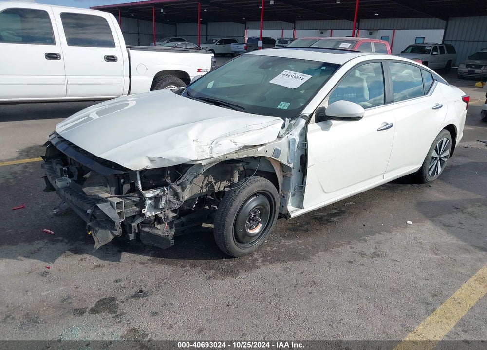 2022 NISSAN ALTIMA SV FWD VIN: 1N4BL4DV4NN352592