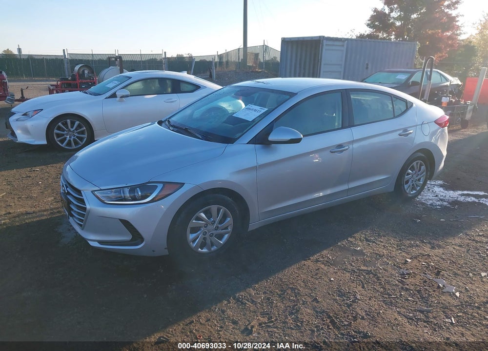 2018 HYUNDAI ELANTRA SE VIN: KMHD74LF8JU455477