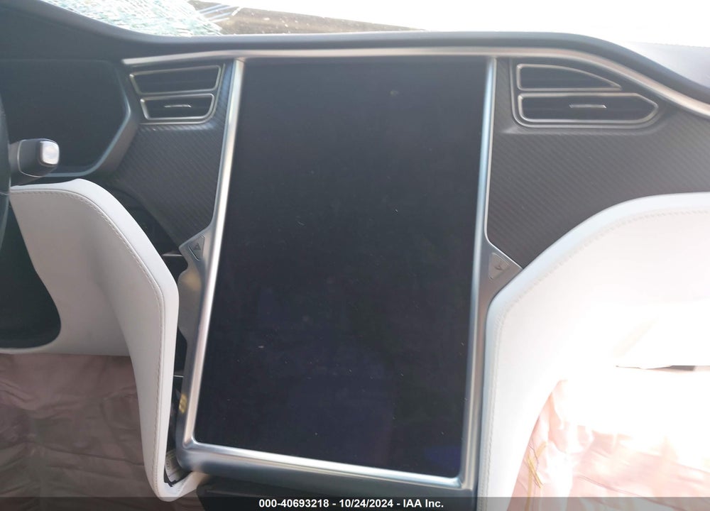 2018 TESLA MODEL X 100D/75D/P100D VIN: 5YJXCAE20JF090985