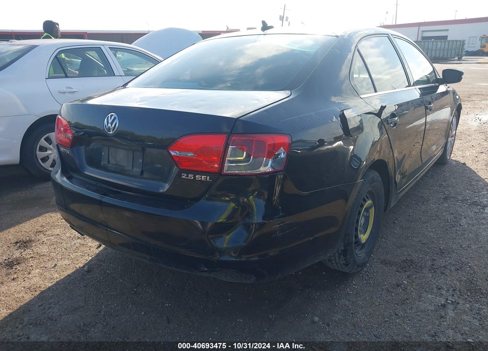 2013 VOLKSWAGEN JETTA 2.5L SEL VIN: 3VWLX7AJ6DM363749