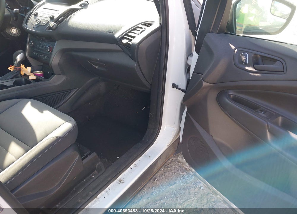 2018 FORD ESCAPE S VIN: 1FMCU0F76JUC73097