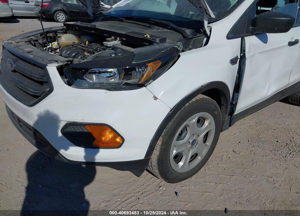 2018 FORD ESCAPE S VIN: 1FMCU0F76JUC73097