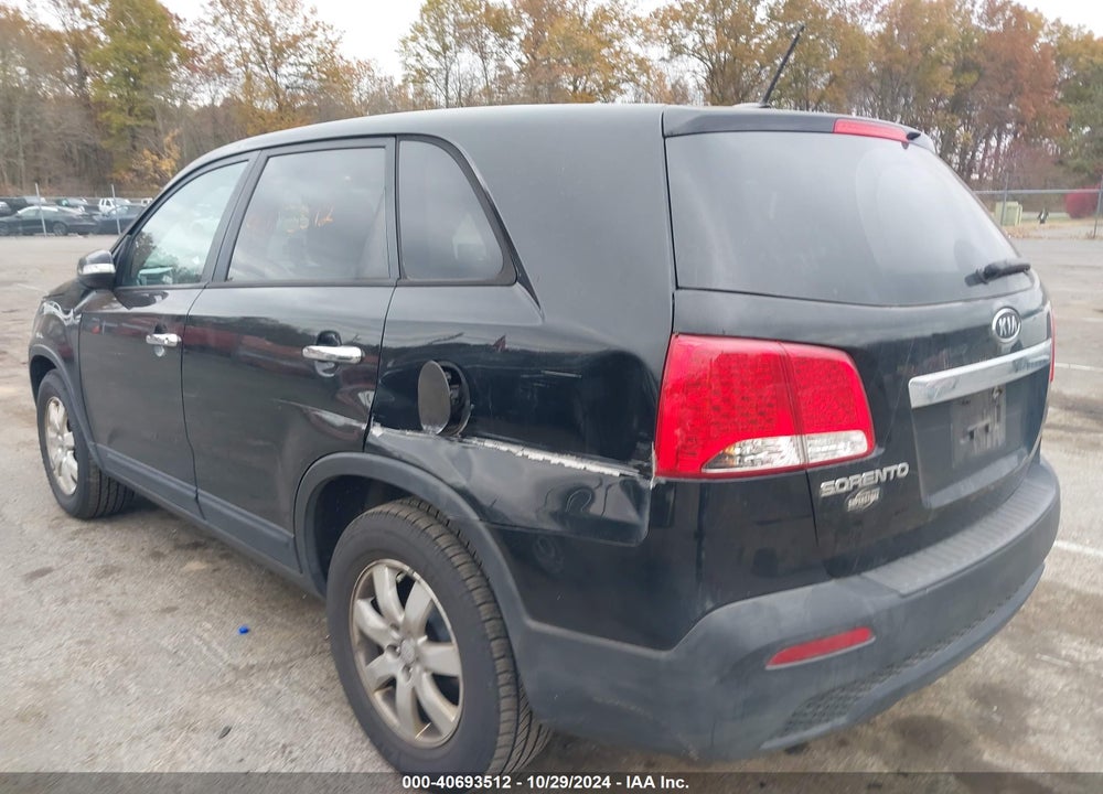 2012 KIA SORENTO LX VIN: 5XYKT3A1XCG203436