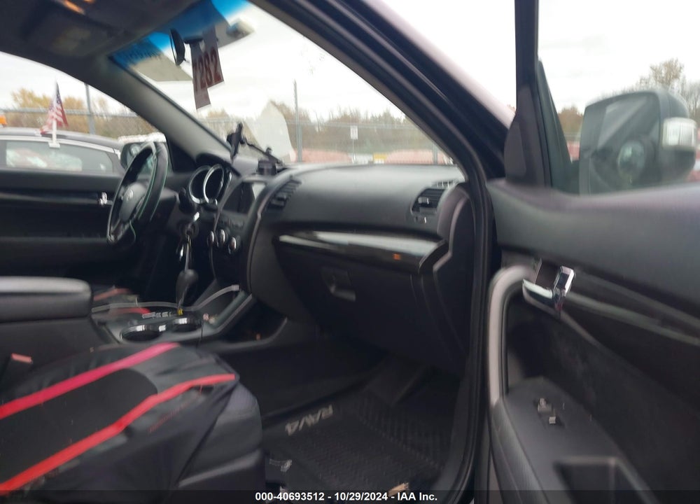 2012 KIA SORENTO LX VIN: 5XYKT3A1XCG203436