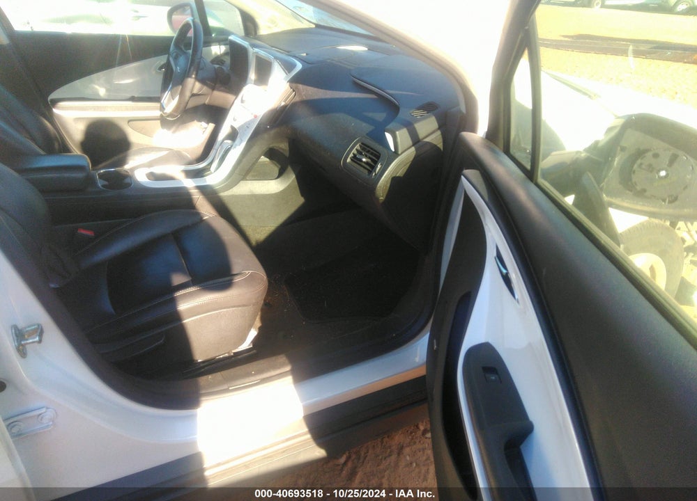 2014 CHEVROLET VOLT VIN: 1G1RD6E49EU163121