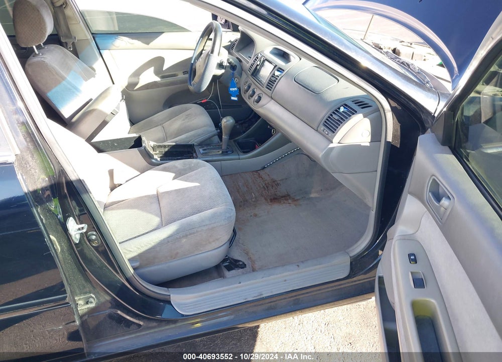 2004 TOYOTA CAMRY LE VIN: 4T1BE32K24U312941