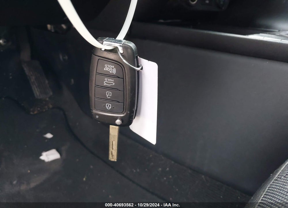2021 HYUNDAI ELANTRA VIN: KMHLL4AG8MU072002