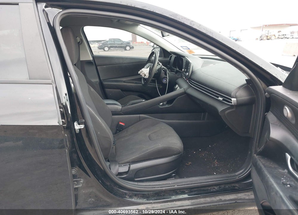 2021 HYUNDAI ELANTRA VIN: KMHLL4AG8MU072002