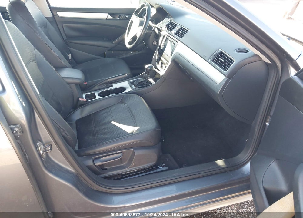 2013 VOLKSWAGEN PASSAT 2.5L SE VIN: 1VWBP7A36DC088754
