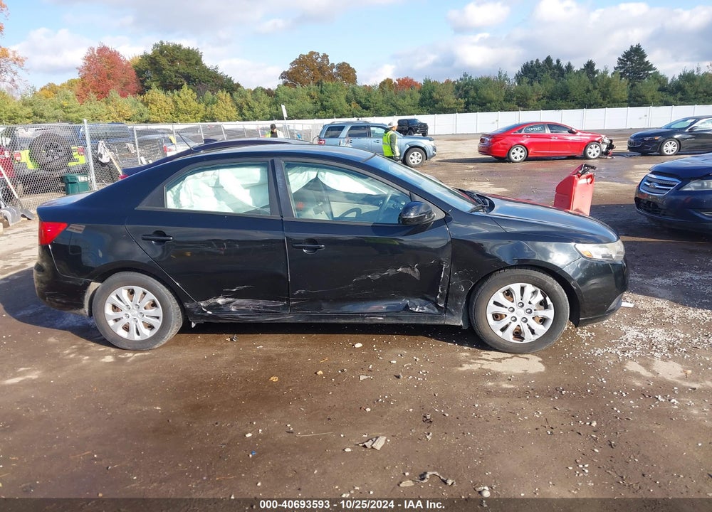 2013 KIA FORTE EX VIN: KNAFU4A29D5685806