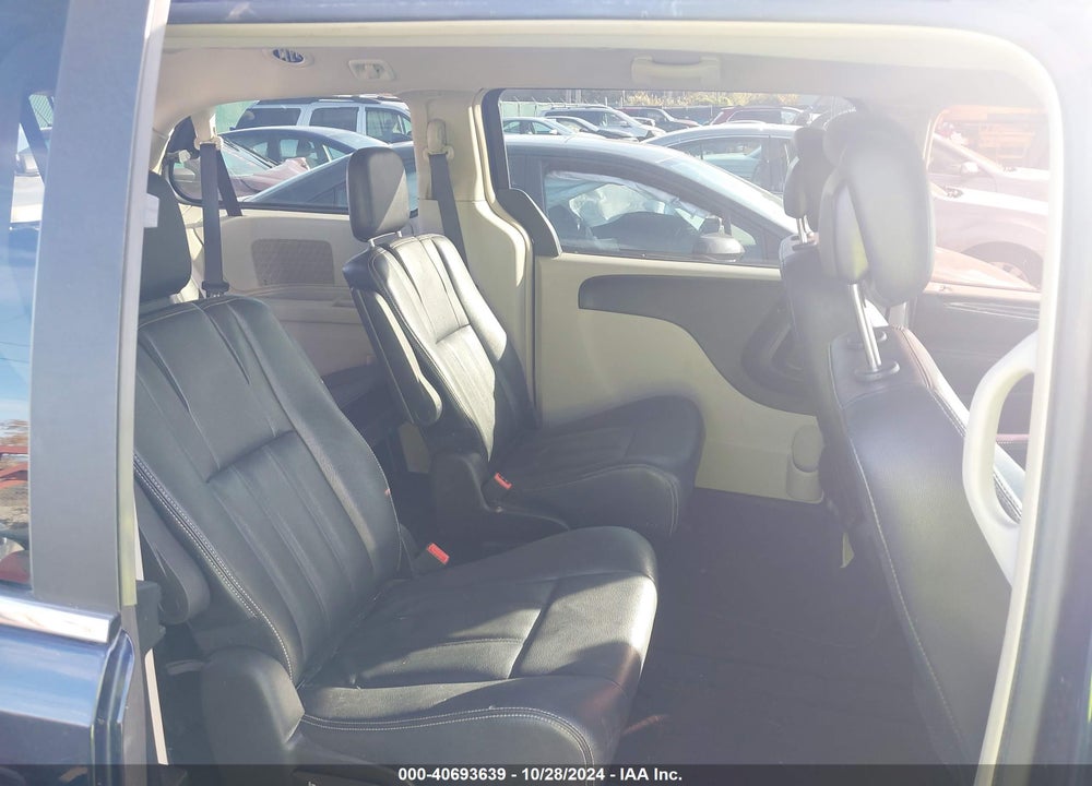 2016 CHRYSLER TOWN & COUNTRY TOURING VIN: 2C4RC1BG2GR206175