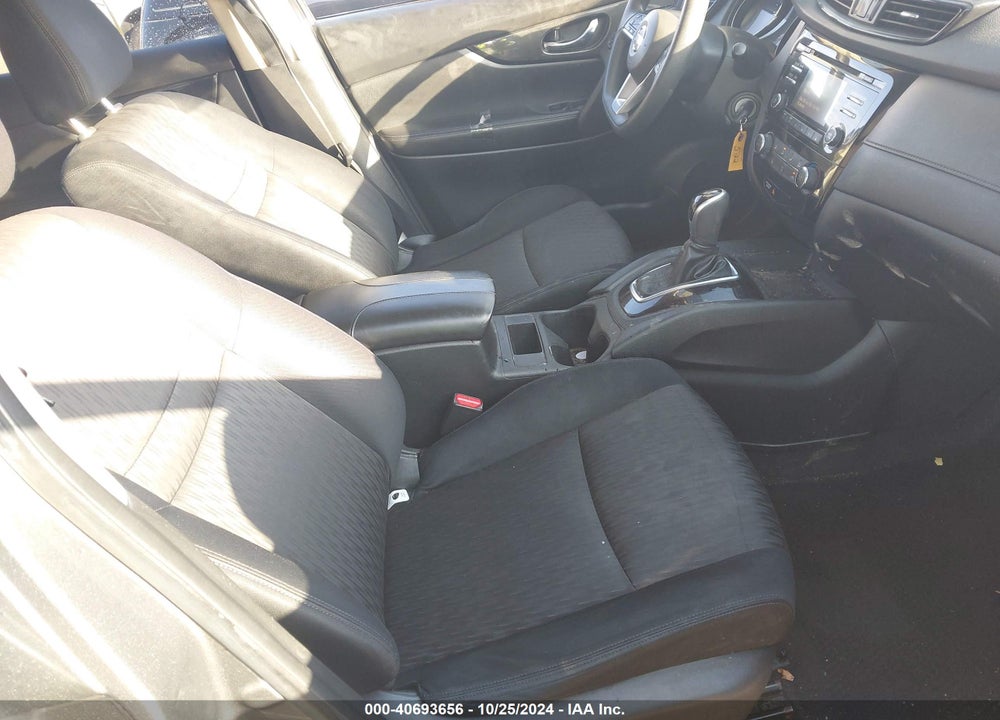 2017 NISSAN ROGUE S VIN: JN8AT2MV7HW256629