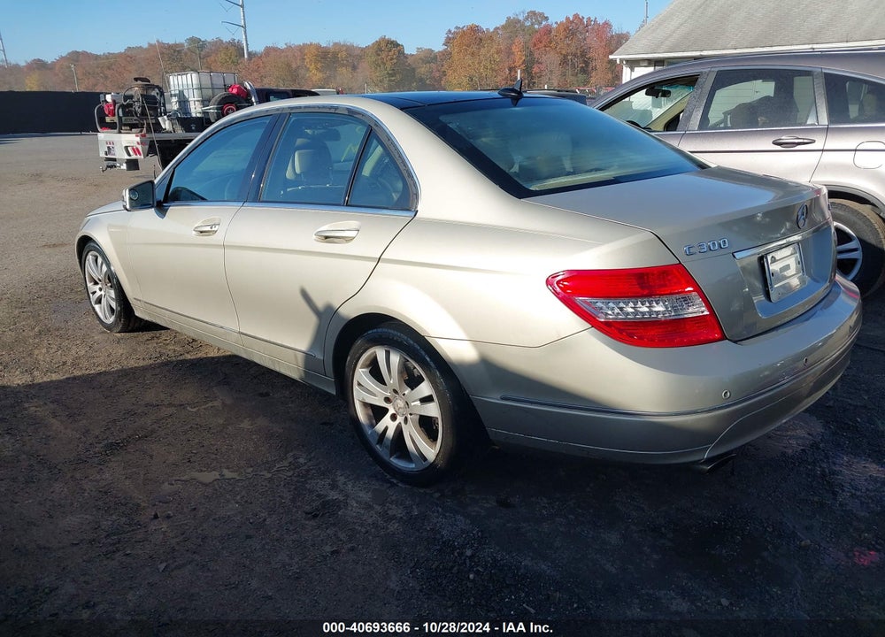 2011 MERCEDES-BENZ C 300 LUXURY 4MATIC/SPORT 4MATIC VIN: WDDGF8BB4BR143340