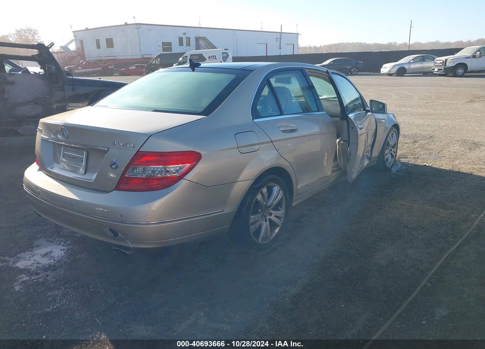 2011 MERCEDES-BENZ C 300 LUXURY 4MATIC/SPORT 4MATIC VIN: WDDGF8BB4BR143340