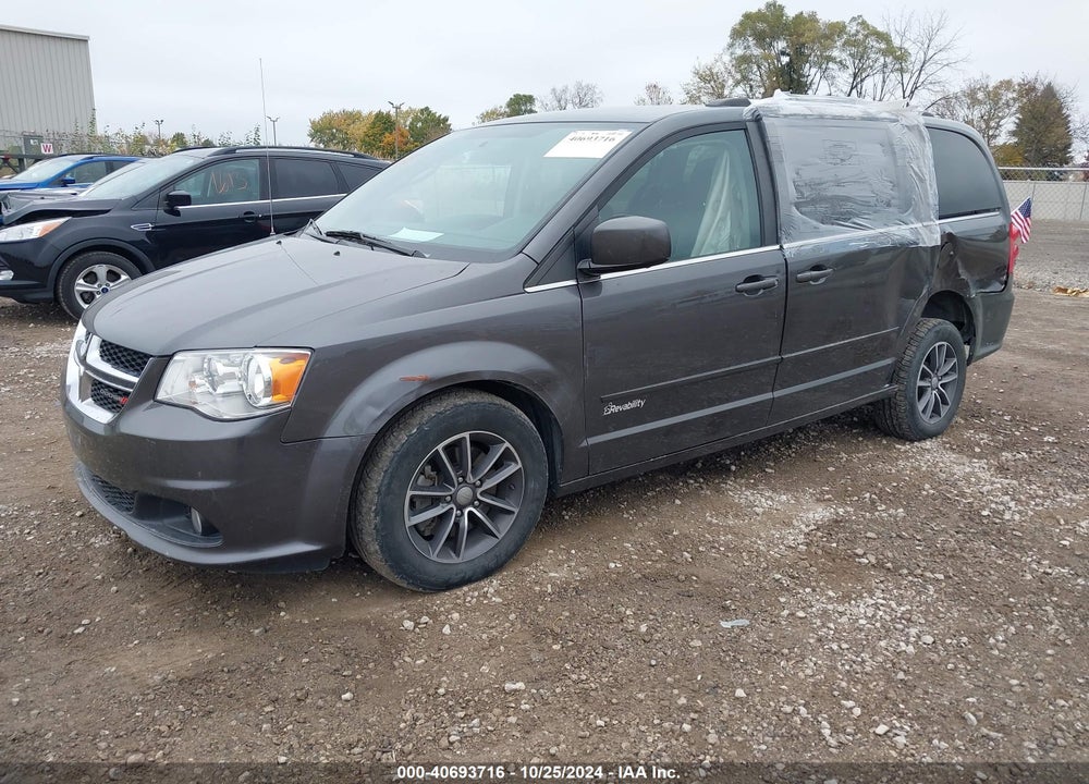 2017 DODGE GRAND CARAVAN SXT VIN: 2C4RDGCG0HR574032