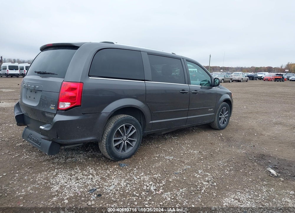 2017 DODGE GRAND CARAVAN SXT VIN: 2C4RDGCG0HR574032