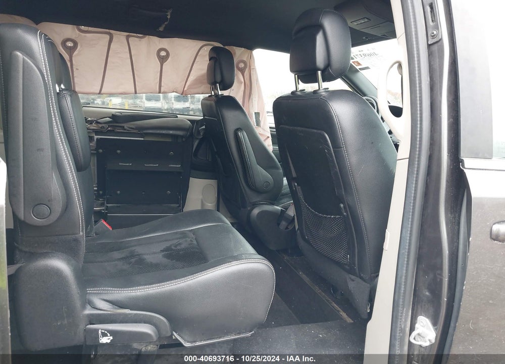 2017 DODGE GRAND CARAVAN SXT VIN: 2C4RDGCG0HR574032