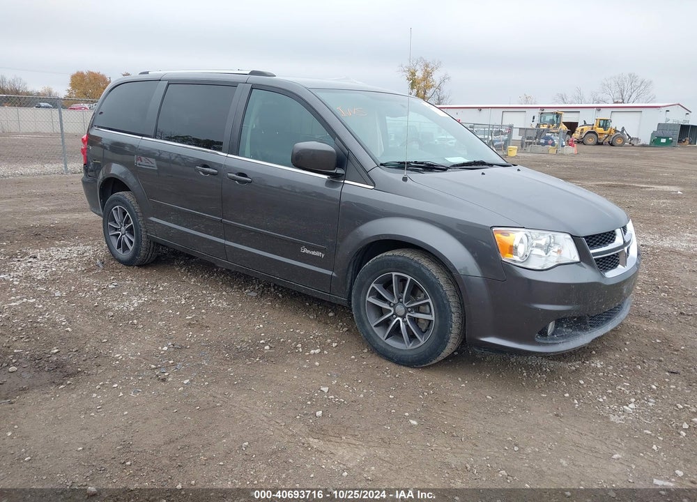 2017 DODGE GRAND CARAVAN SXT VIN: 2C4RDGCG0HR574032