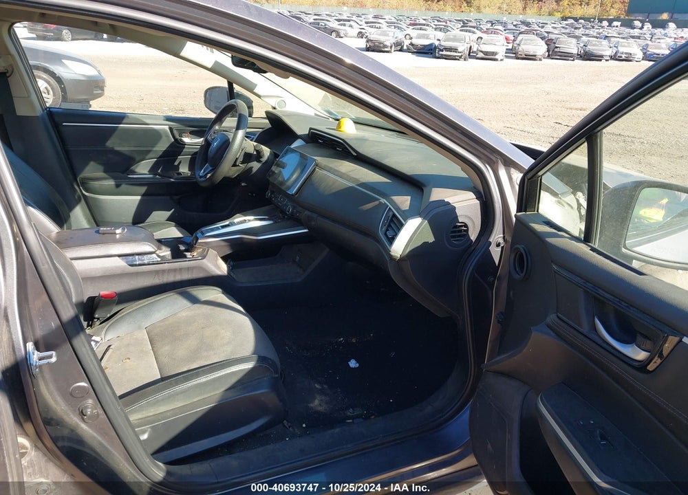 2018 HONDA CLARITY PLUG-IN HYBRID VIN: JHMZC5F14JC019466